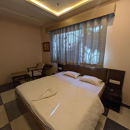Kishori Vatika Hotell Ramnagar  Exteriör bild