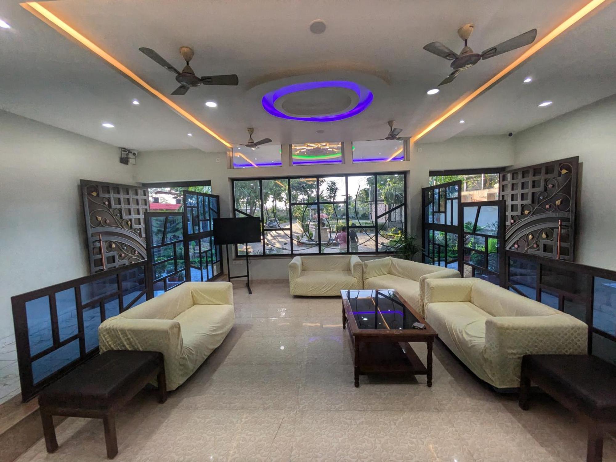 Kishori Vatika Hotell Ramnagar  Exteriör bild