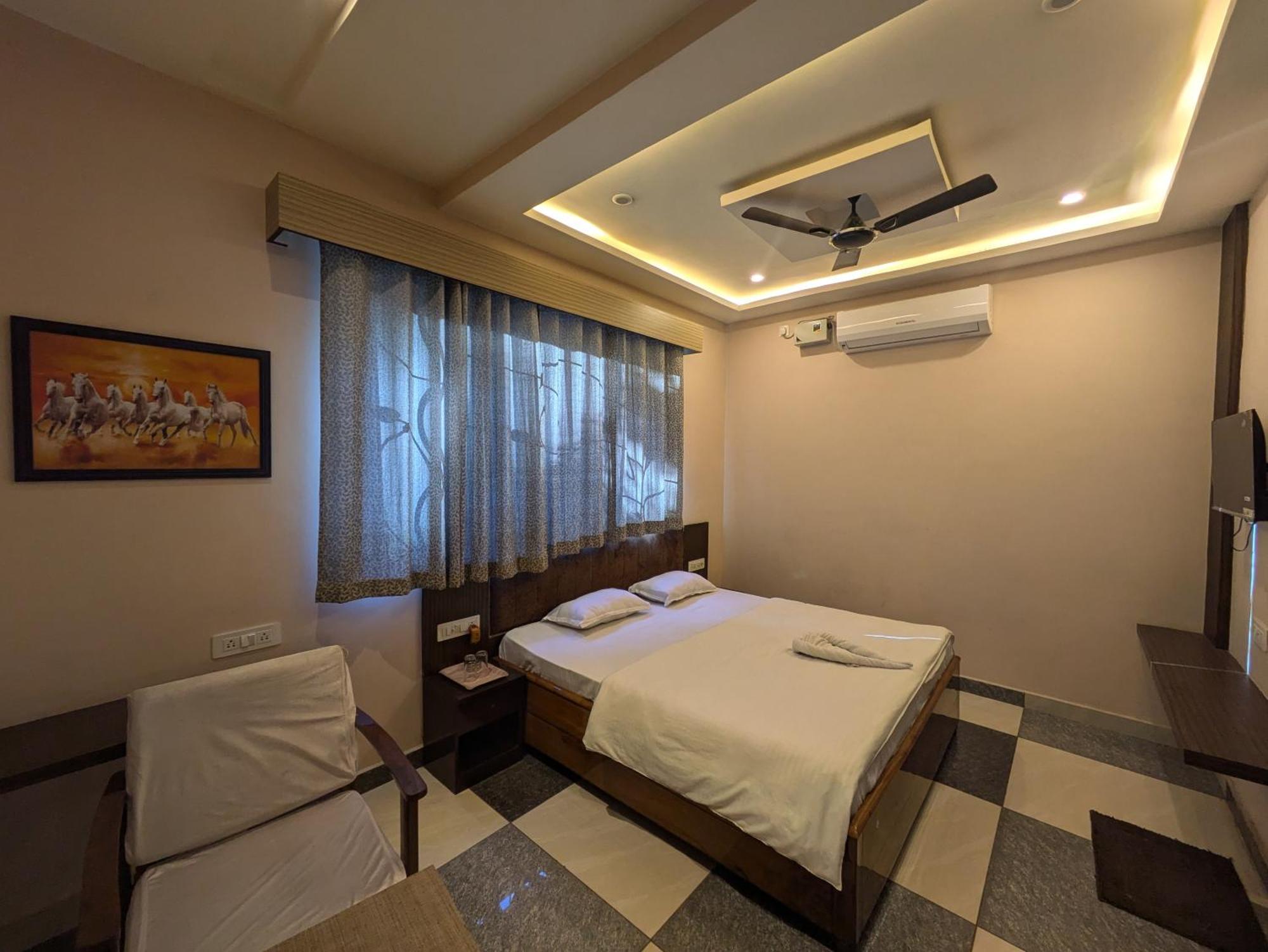 Kishori Vatika Hotell Ramnagar  Exteriör bild